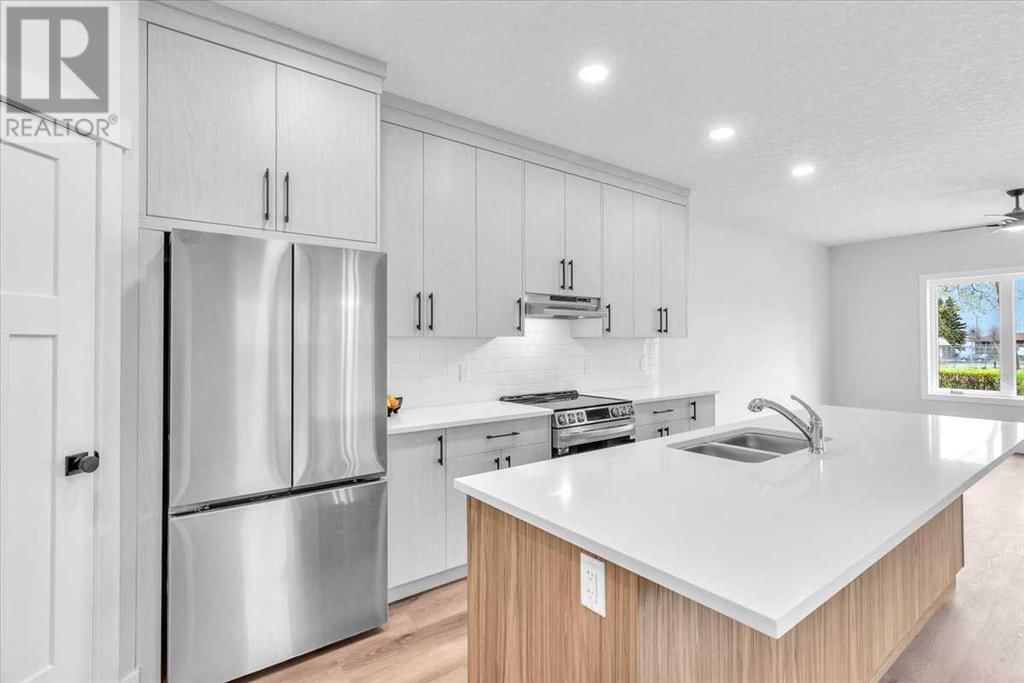 1016 LIMIT AVENUE Image 12