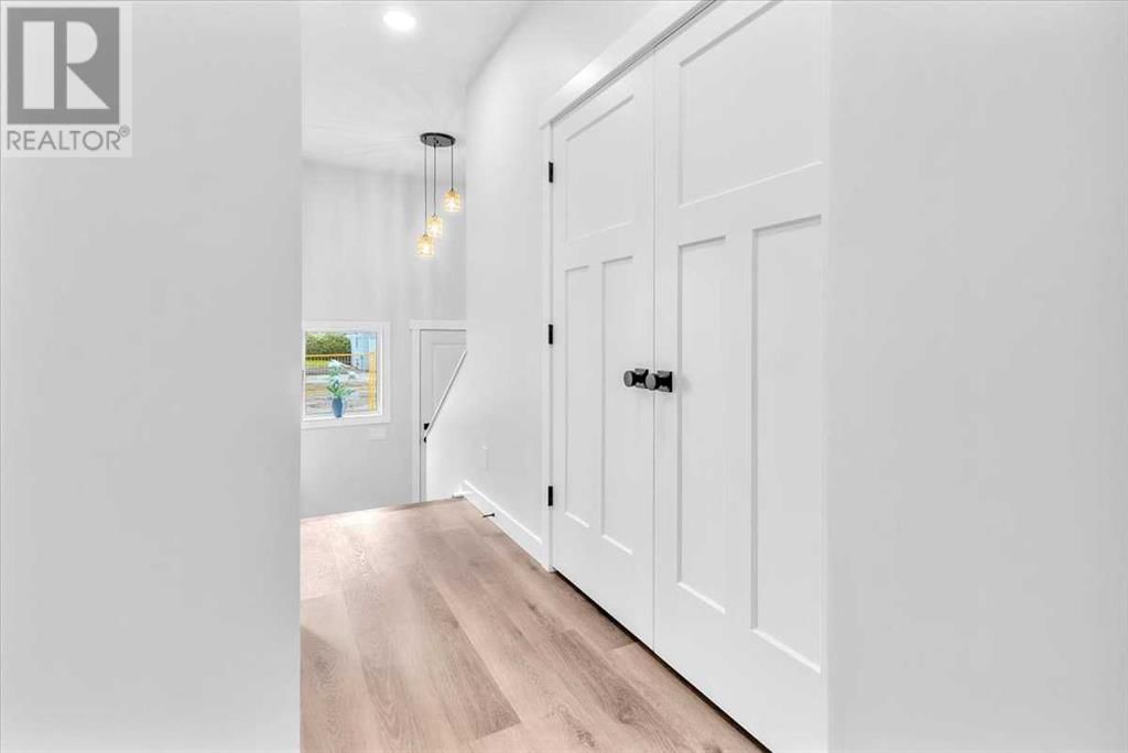 1016 LIMIT AVENUE Image 18
