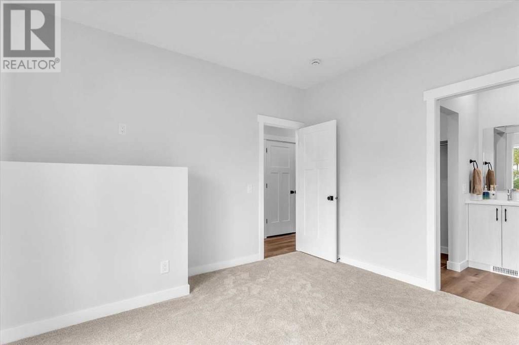 1016 LIMIT AVENUE Image 19