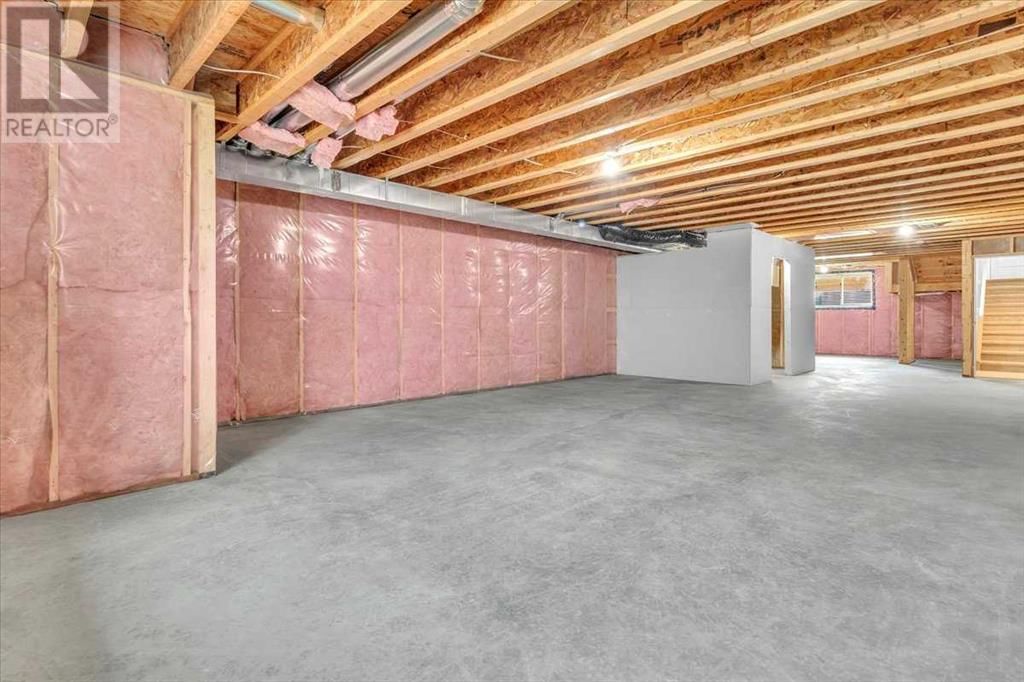 1016 LIMIT AVENUE Image 33
