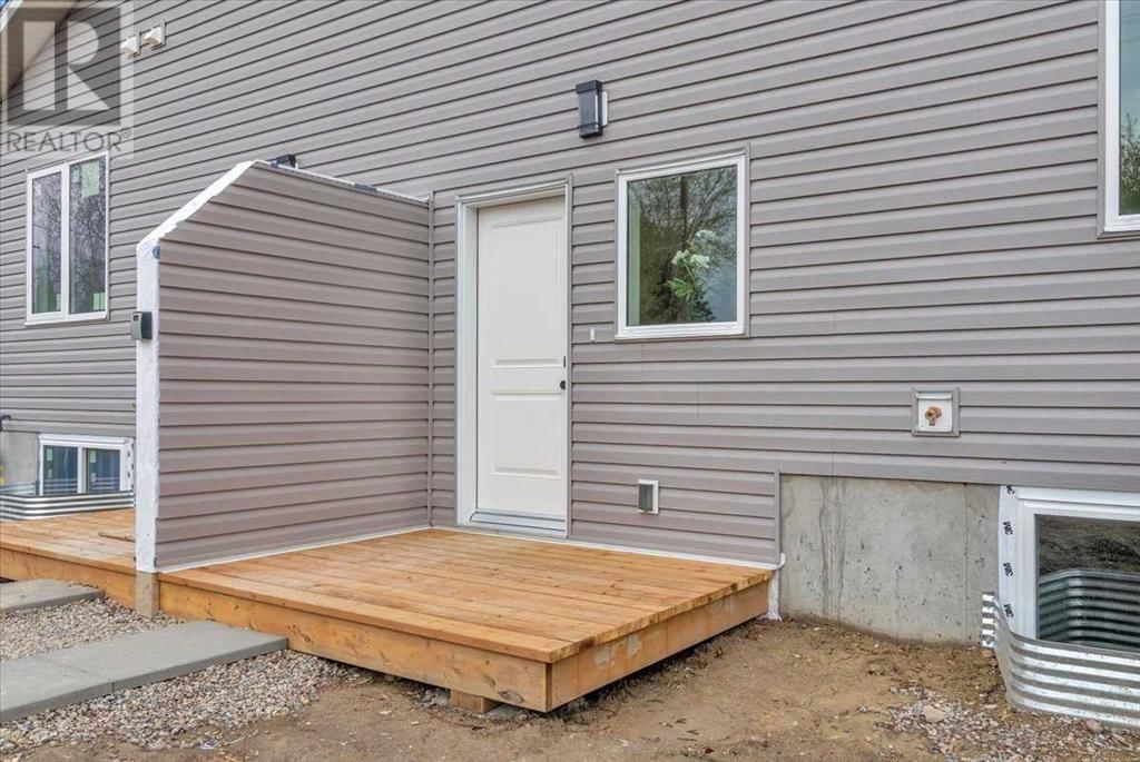 1016 LIMIT AVENUE Image 37