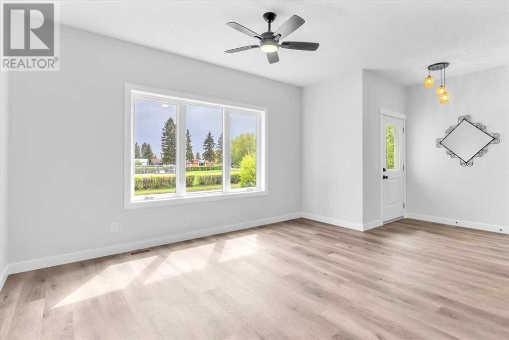 1016 LIMIT AVENUE Image 6