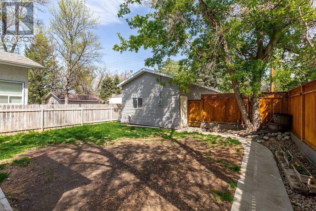 1111 9 Avenue South Lethbridge, Alberta