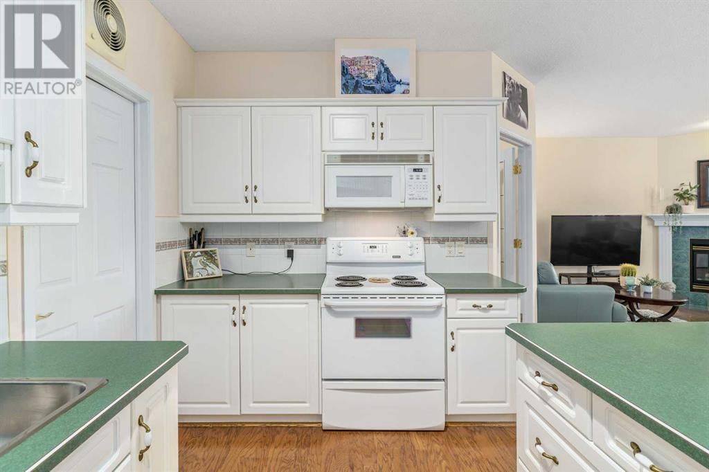 14645 6 STREET SOUTHWEST Image 7