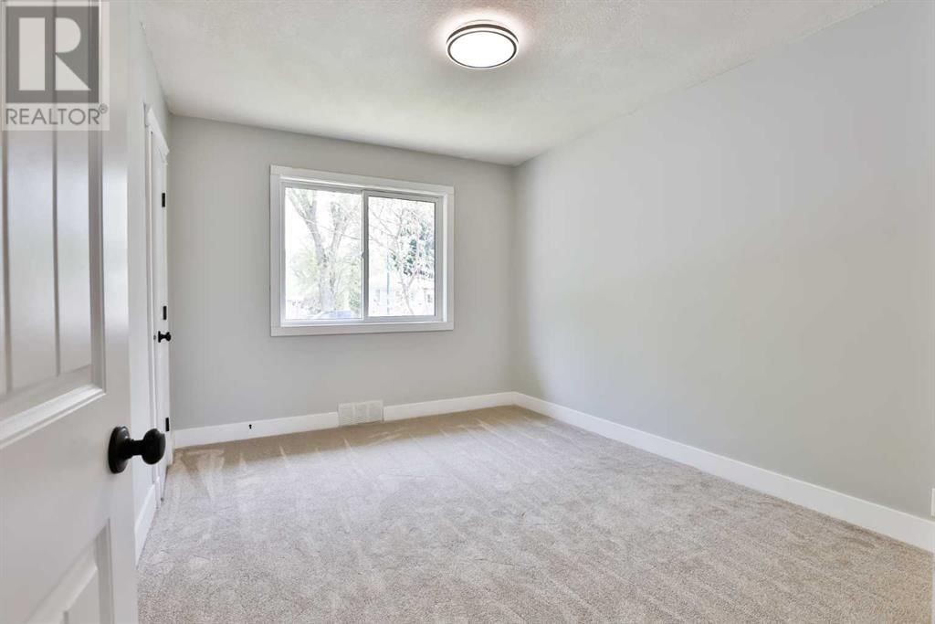 544 20 Street North Lethbridge, Alberta