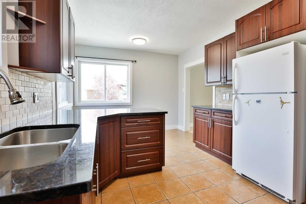 544 20 Street North Lethbridge, Alberta