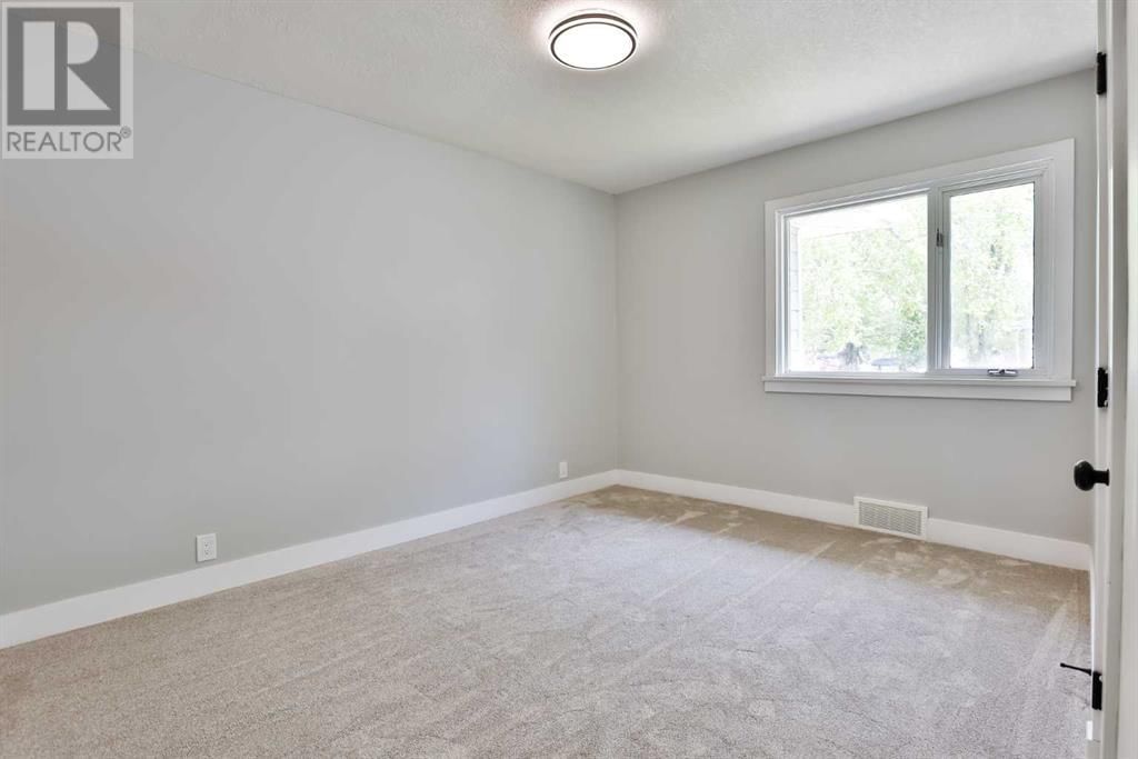 544 20 Street North Lethbridge, Alberta