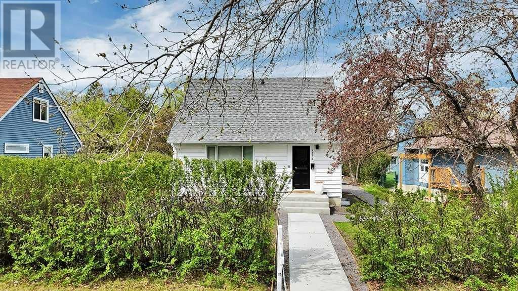 3514 42 AVENUE Image 2