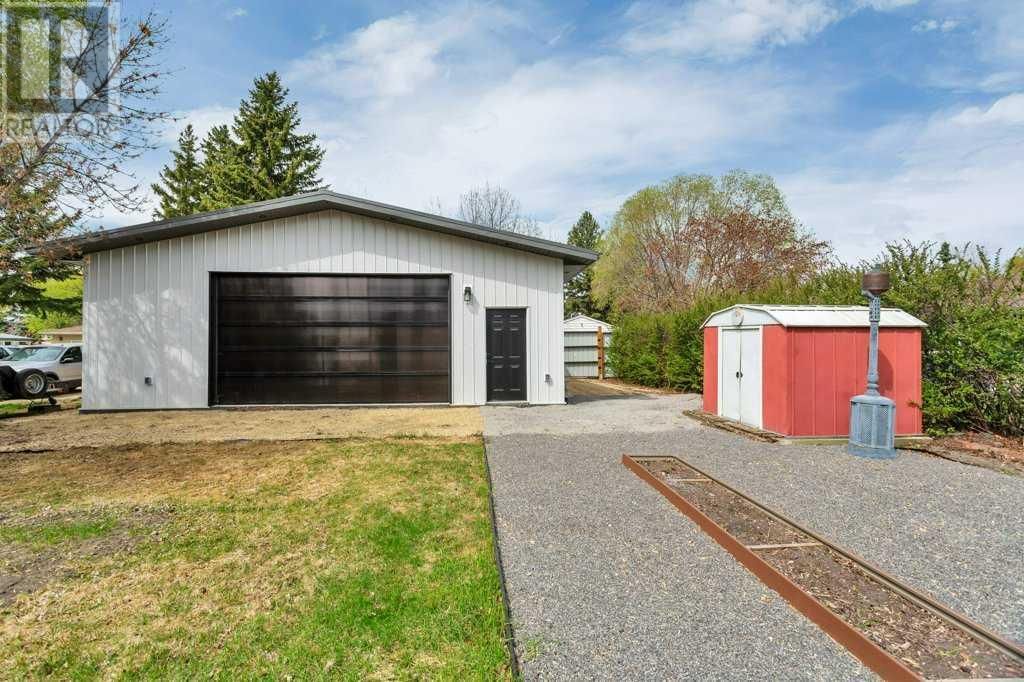 3514 42 AVENUE Image 39
