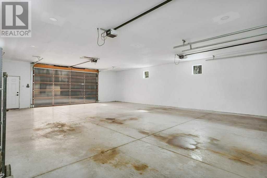 3514 42 AVENUE Image 42