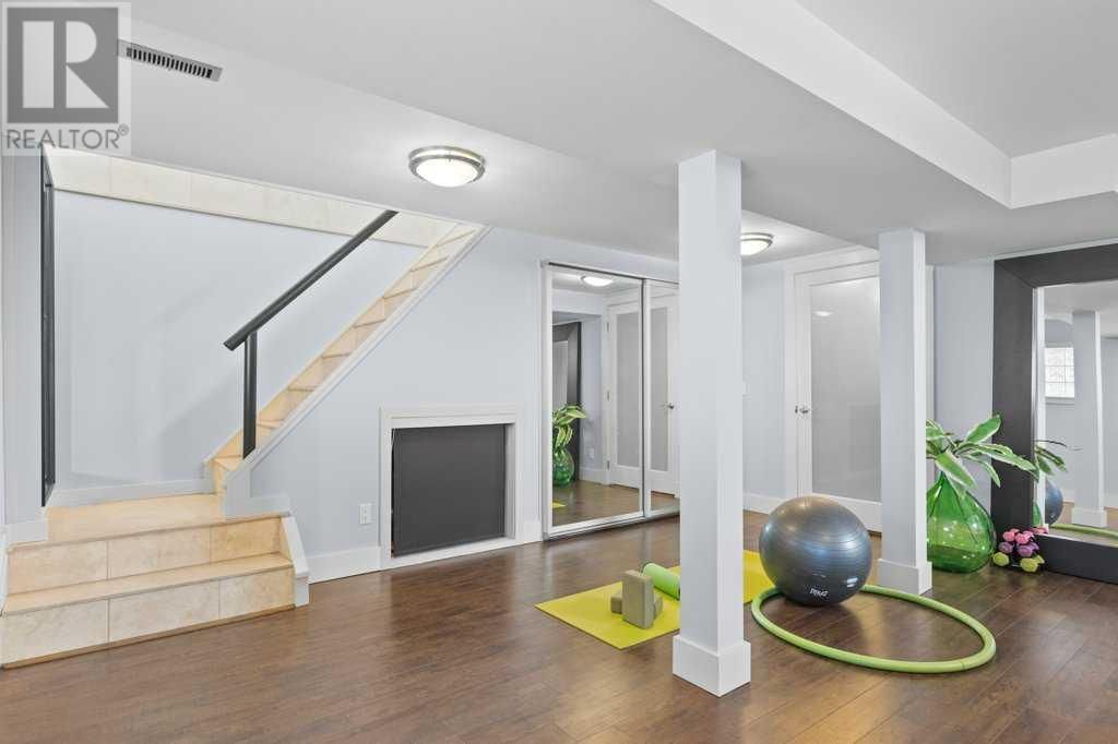 1514 CHILD AVENUE NORTHEAST Image 15