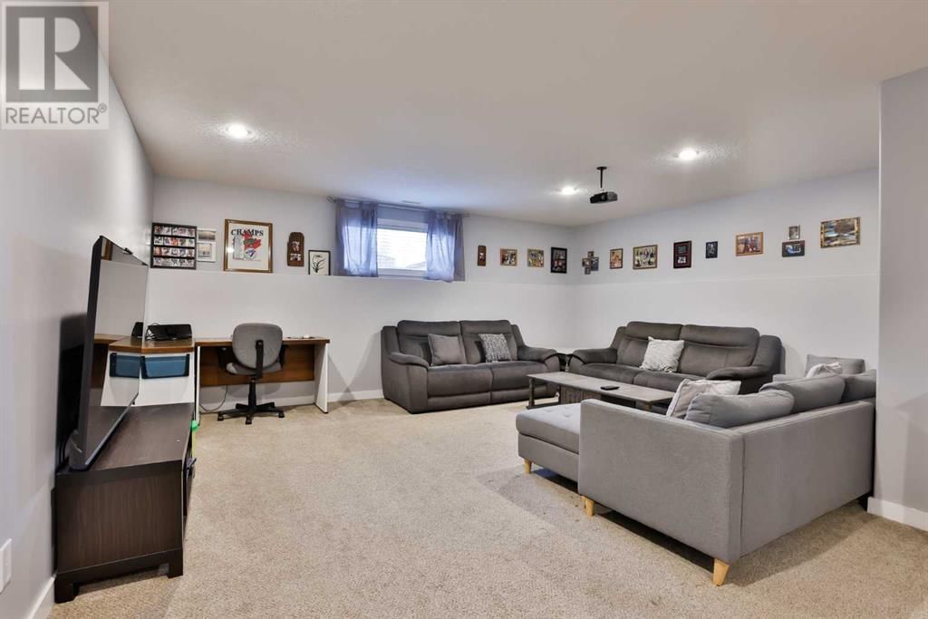 53 Coalbanks Link West Lethbridge, Alberta