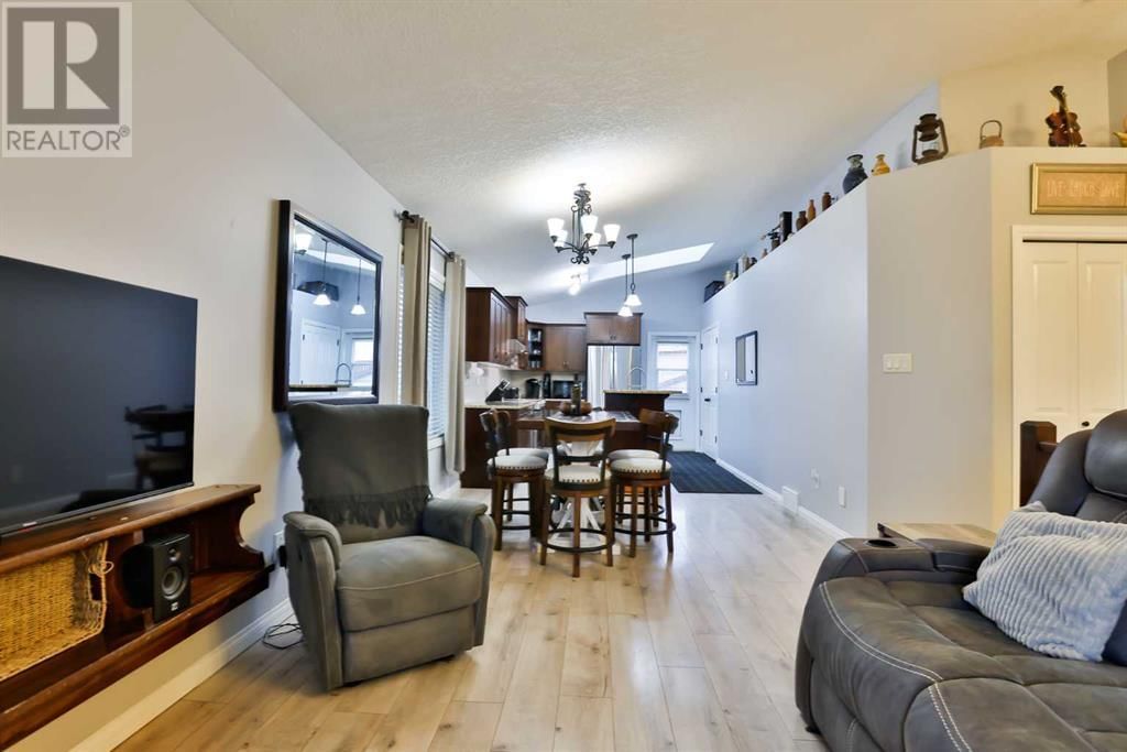 53 Coalbanks Link West Lethbridge, Alberta