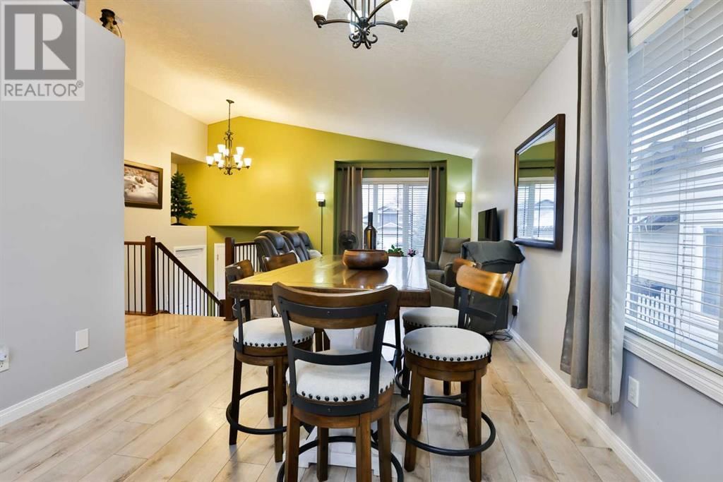 53 Coalbanks Link West Lethbridge, Alberta