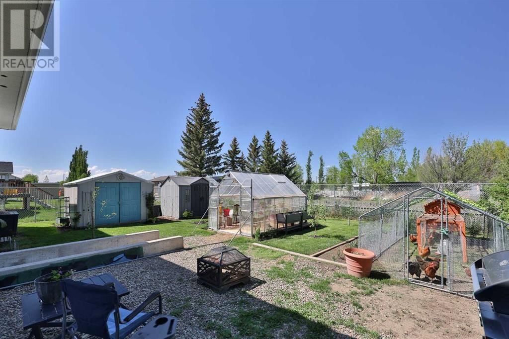 119 2 AVENUE NORTH Image 25