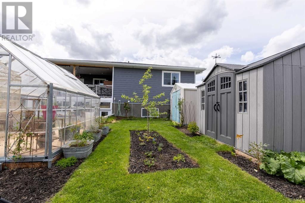 119 2 AVENUE NORTH Image 35