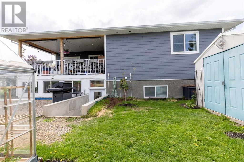 119 2 AVENUE NORTH Image 38