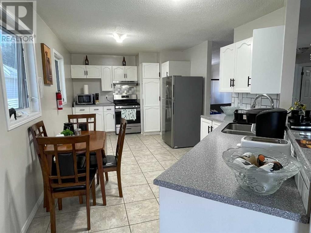 3126 BRADWELL STREET Image 2
