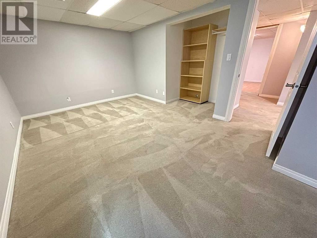 3126 BRADWELL STREET Image 29