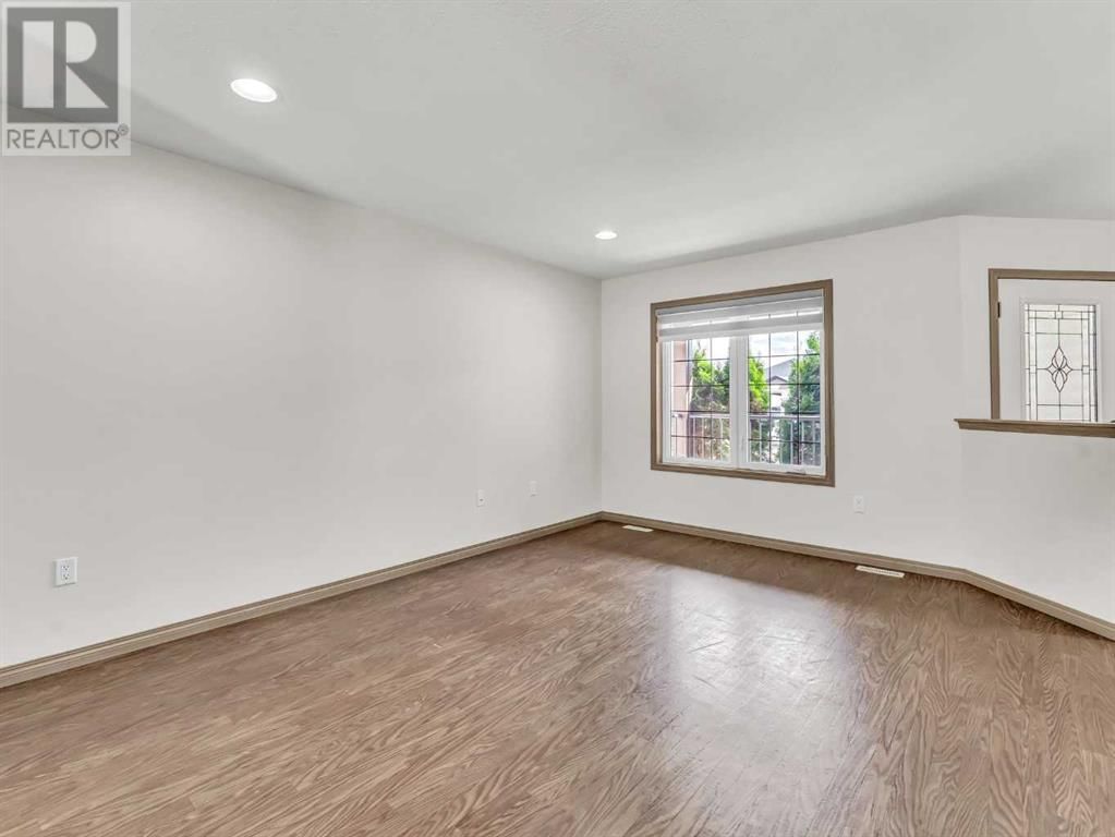108 SOMERSET ROAD SOUTHEAST Image 10