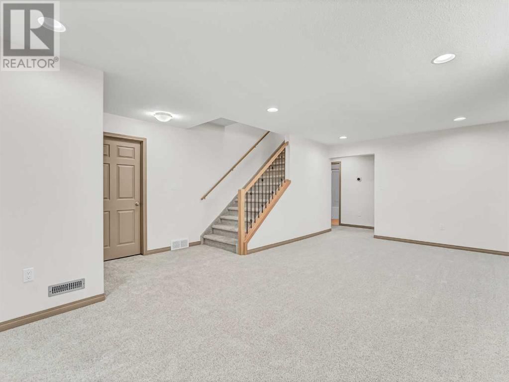 108 SOMERSET ROAD SOUTHEAST Image 30