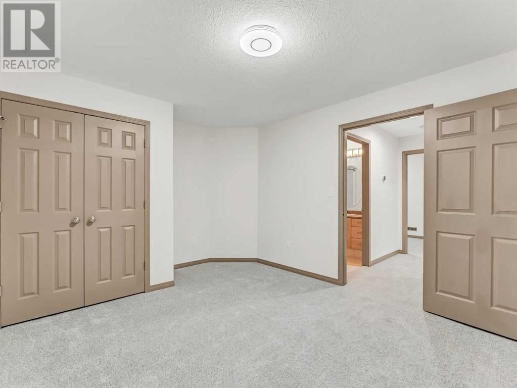108 SOMERSET ROAD SOUTHEAST Image 36