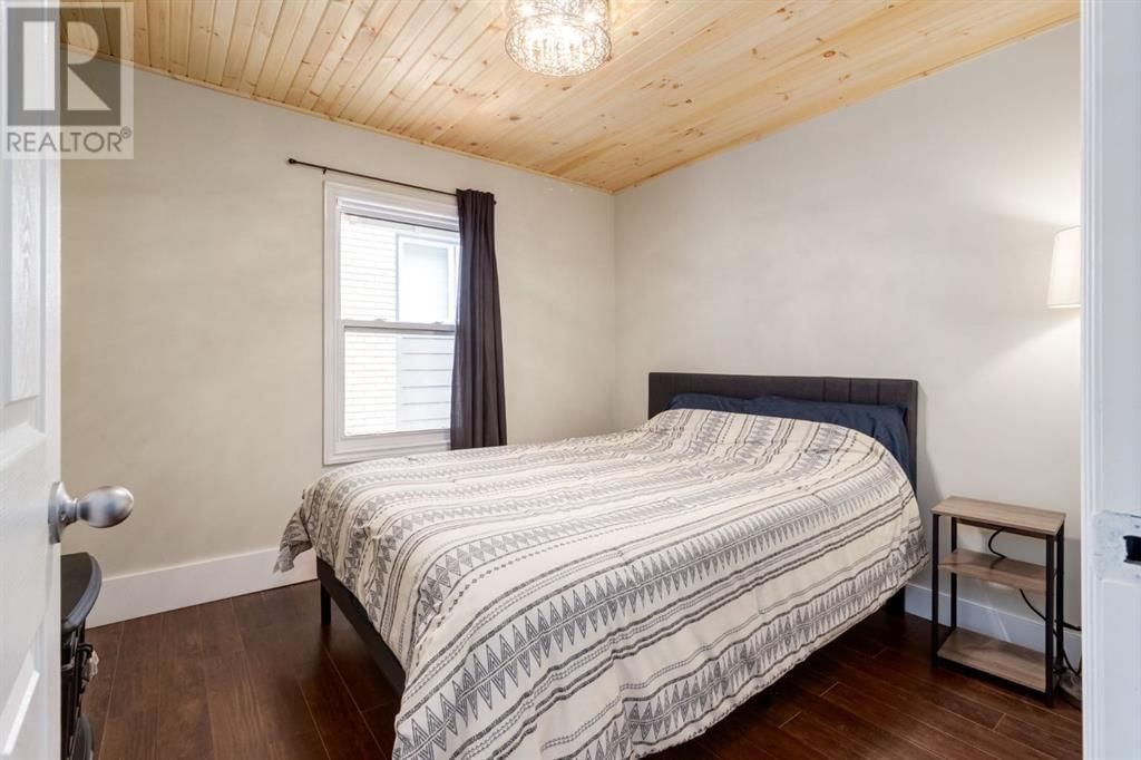 522 21 AVENUE SOUTHWEST Image 16