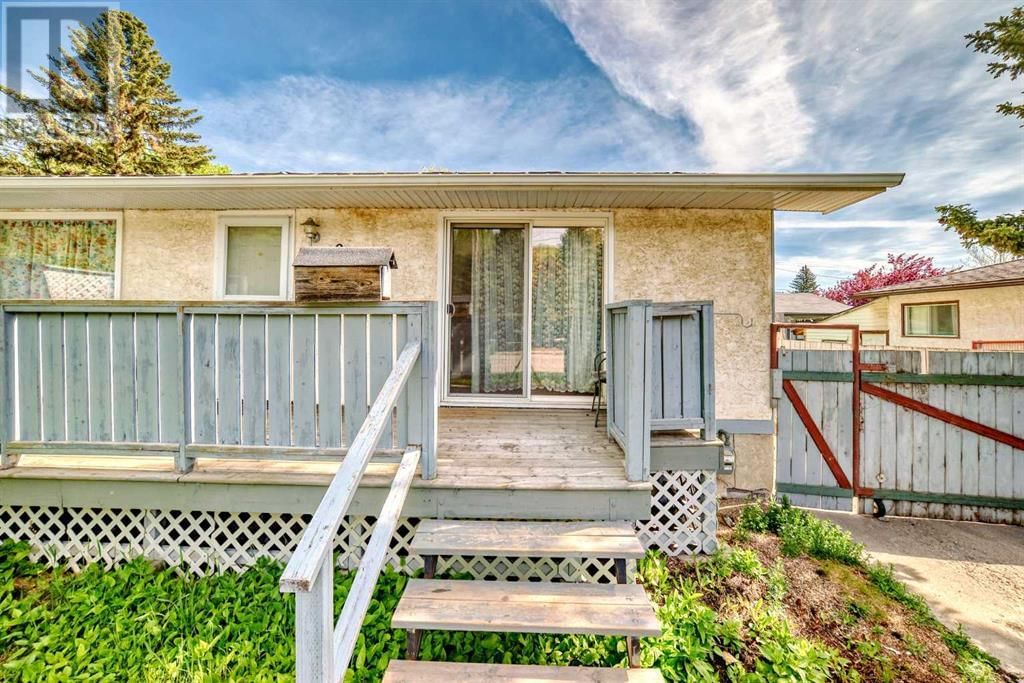8016 33 AVENUE NORTHWEST Image 3