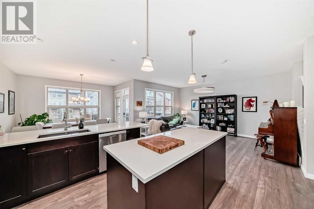 176 RIVIERA WAY Image 10