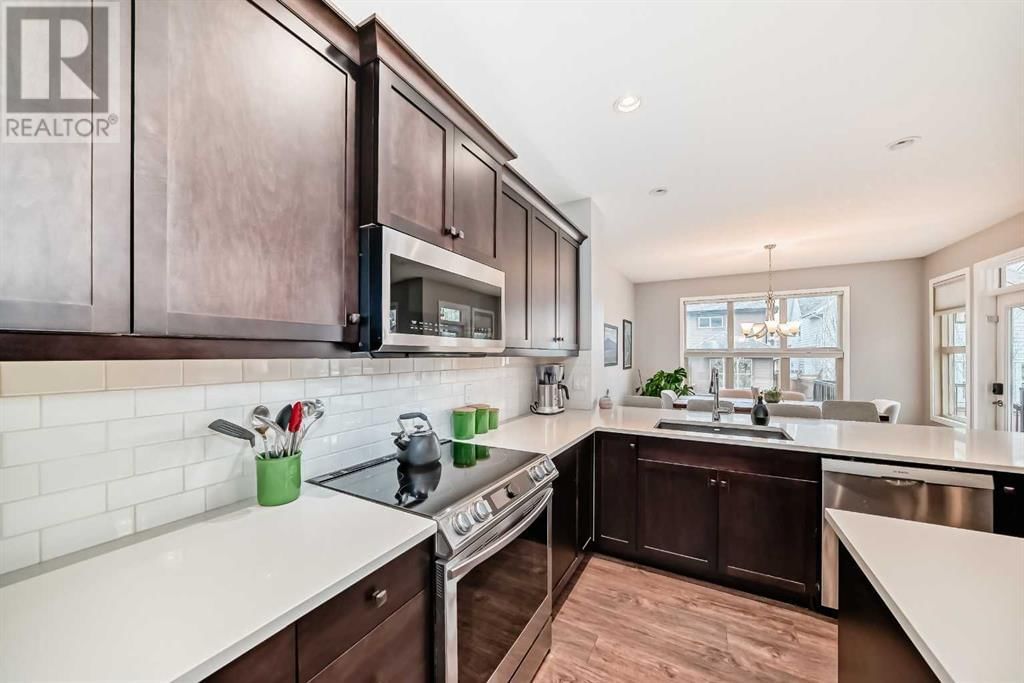 176 RIVIERA WAY Image 11