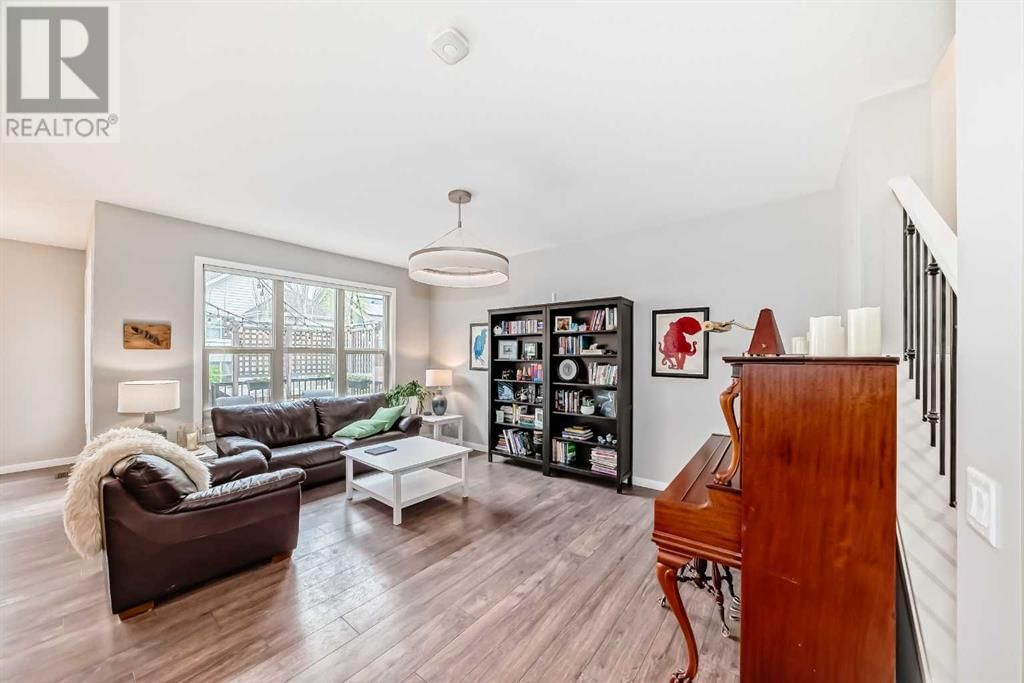 176 RIVIERA WAY Image 13