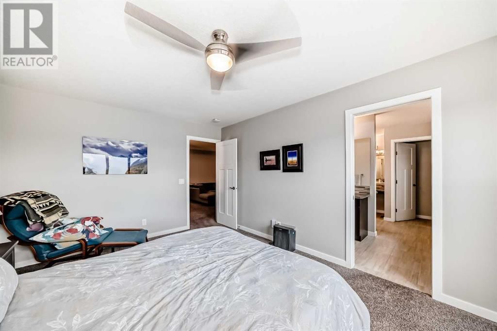 176 RIVIERA WAY Image 25