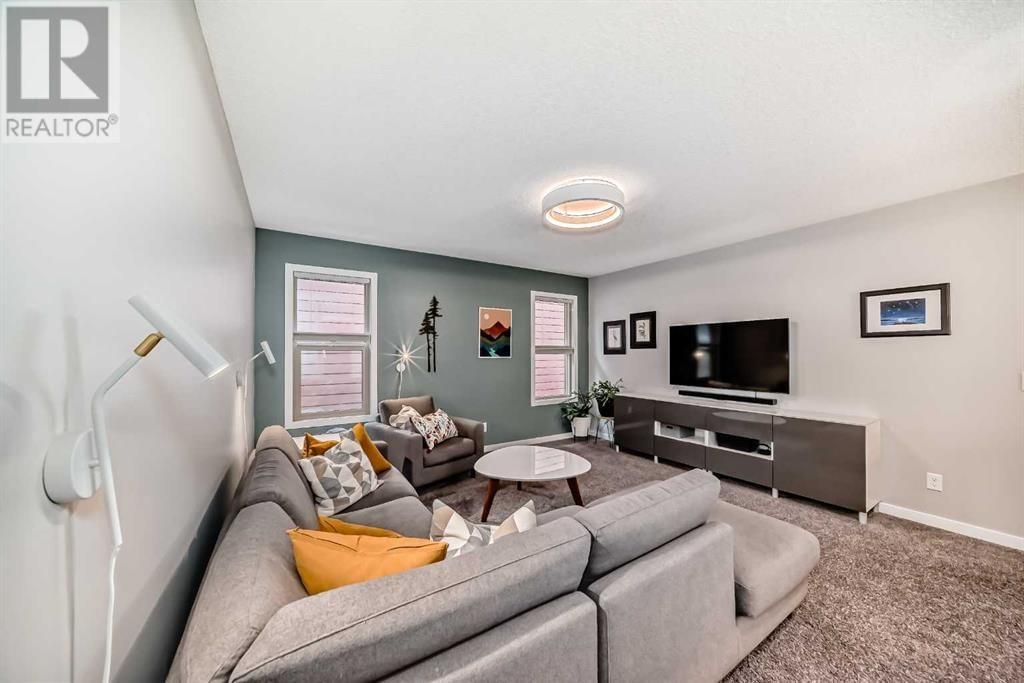 176 RIVIERA WAY Image 33