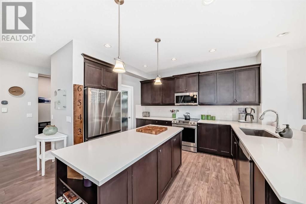 176 RIVIERA WAY Image 4