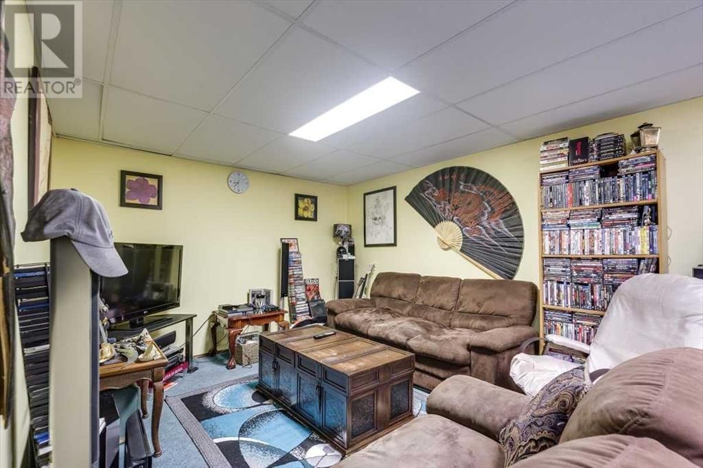 35 NASH STREET Image 28