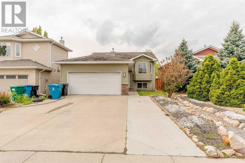 234 Fairmont Boulevard South Lethbridge, Alberta