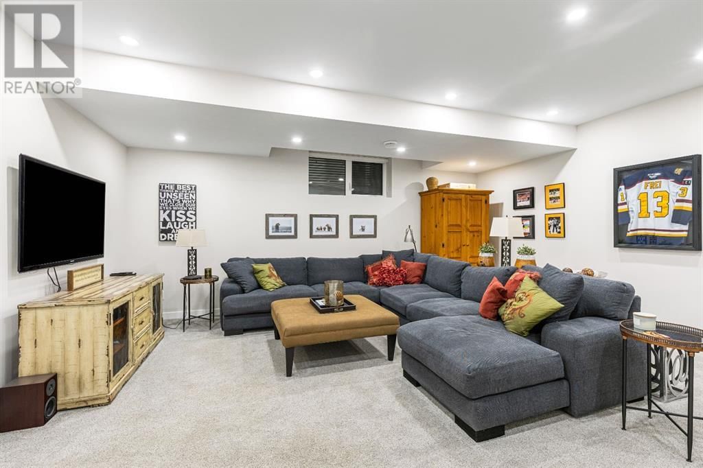 4832 21 AVENUE NORTHWEST Image 35