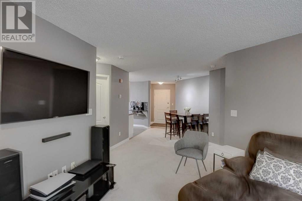 30 SIERRA MORENA MEWS SOUTHWEST Image 16