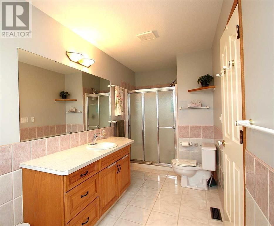 184 ALLAN STREET Image 22