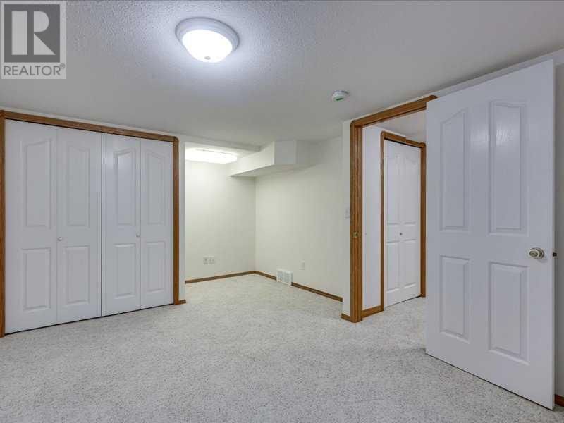 184 ALLAN STREET Image 29