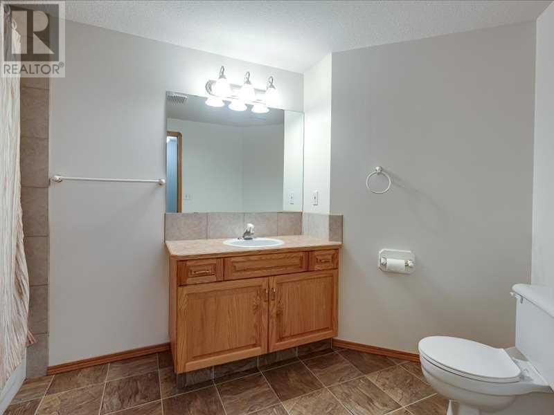 184 ALLAN STREET Image 30