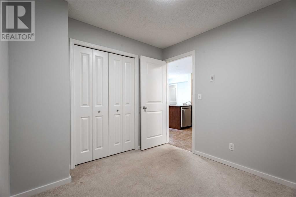 403 MACKENZIE WAY SOUTHWEST Image 23
