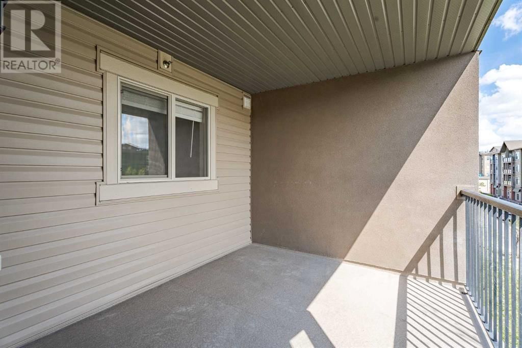 403 MACKENZIE WAY SOUTHWEST Image 26