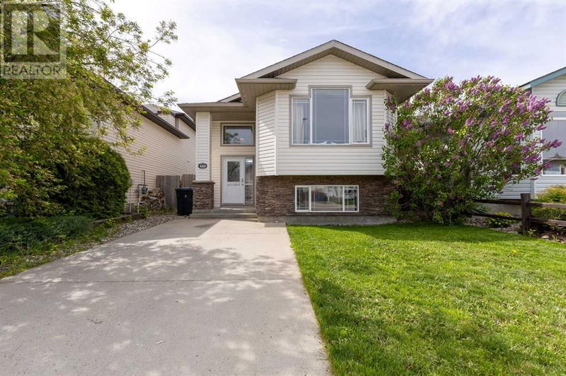 489 Squamish Lane West Lethbridge, Alberta