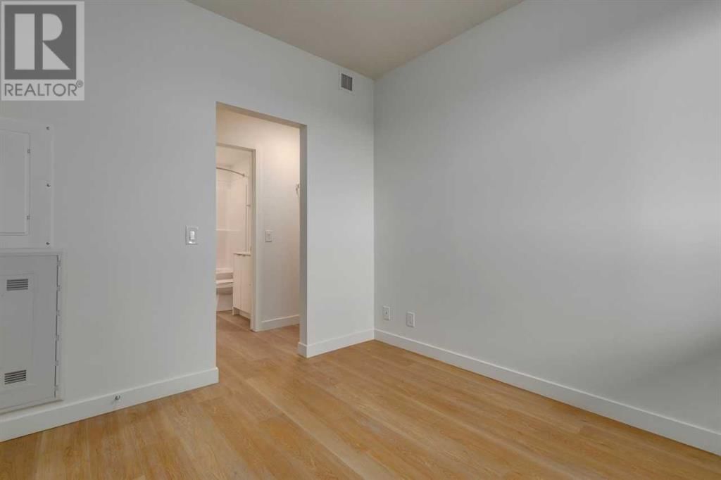 8500 19 AVENUE SOUTHEAST Image 14