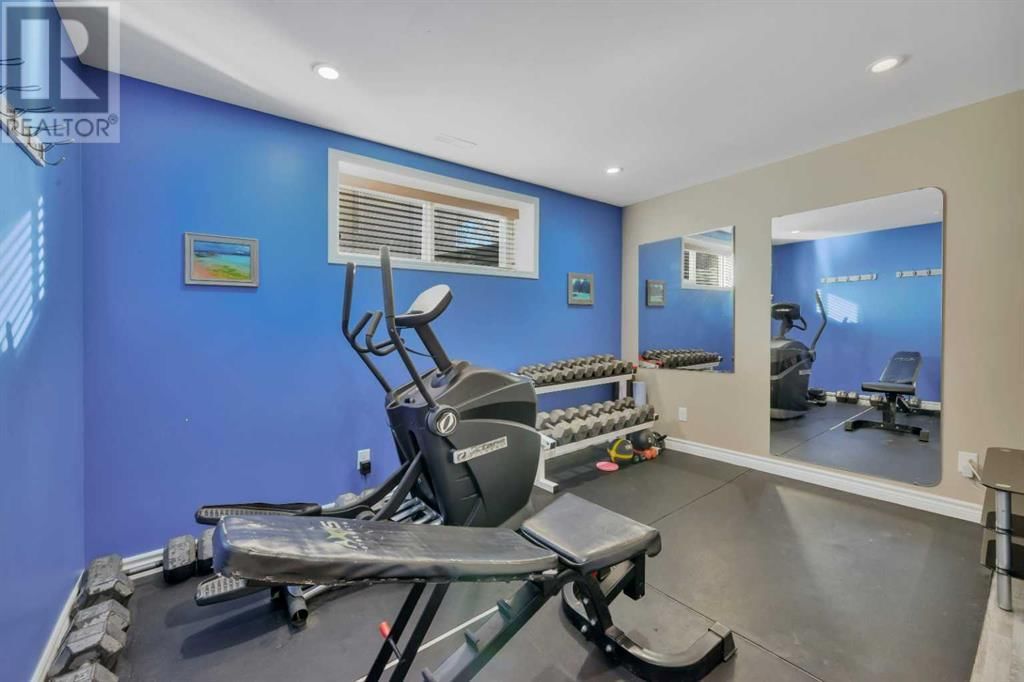 33 WHITE AVENUE Image 32