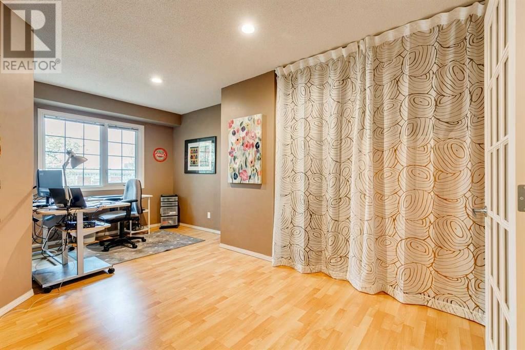 3437 42 STREET NORTHWEST Image 30