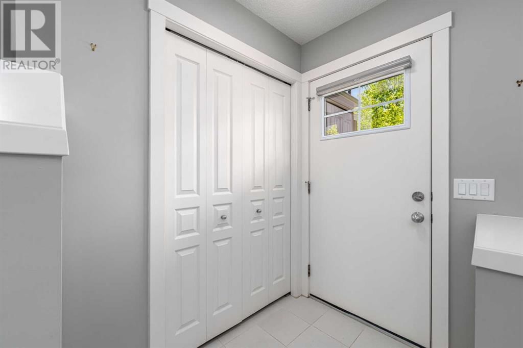 325 MCKENZIE TOWNE SQUARE SOUTHEAST Image 4
