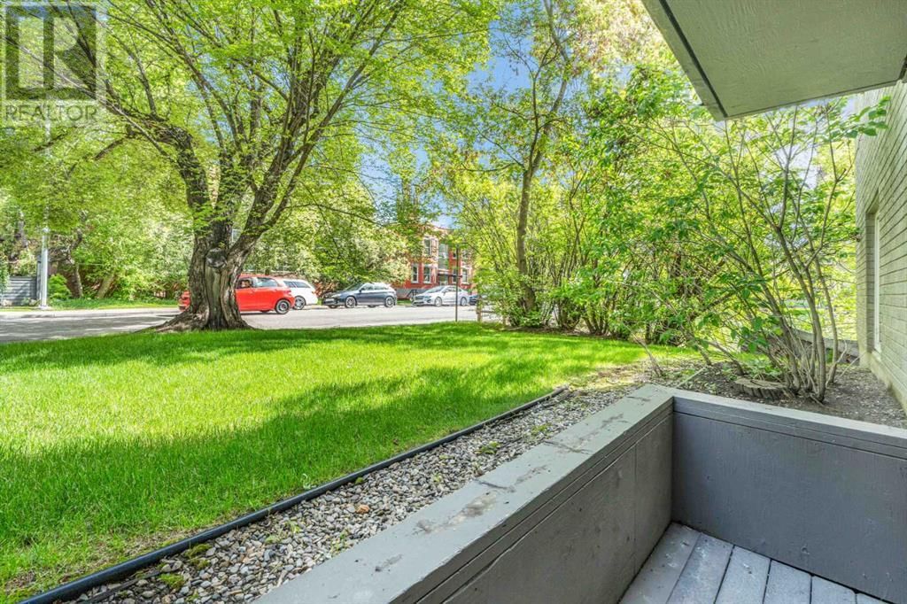 215 25 AVENUE SOUTHWEST Image 21