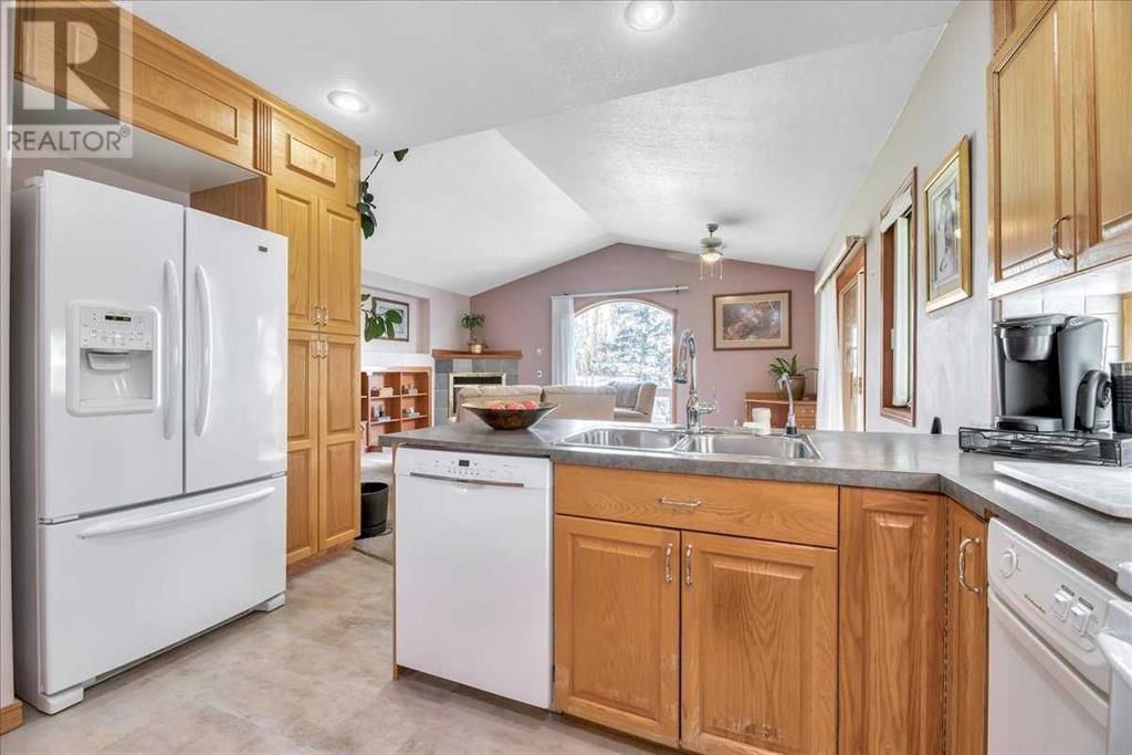 14 GRANDE POINT ESTATES Image 16